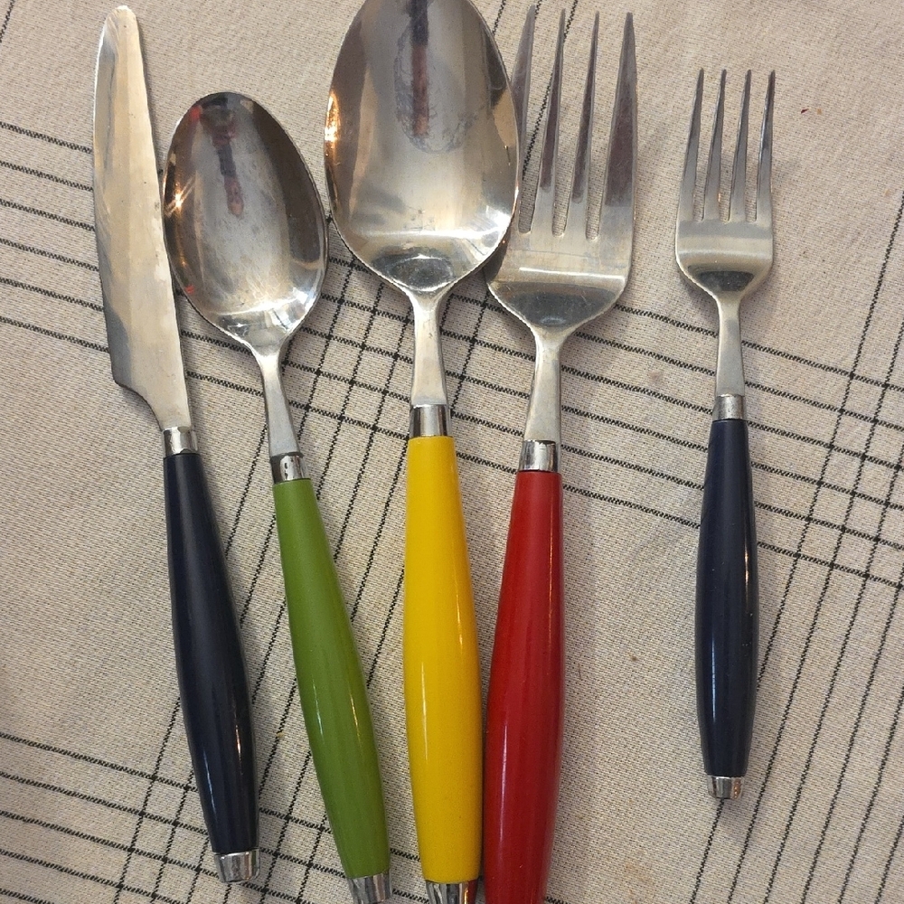FiestFiestaware Multicolor Flatware Set - Picture 10 of 11